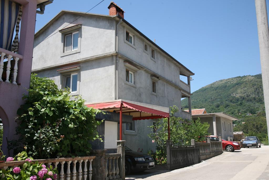 Apartments Djukic Tivat Exteriér fotografie
